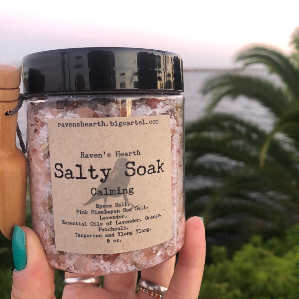 SALTY SOAK Magical Bath Soak